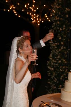 Uploaded by Bob M. on 06/07/2015 22:32:26 - Category: Cutting the Cake